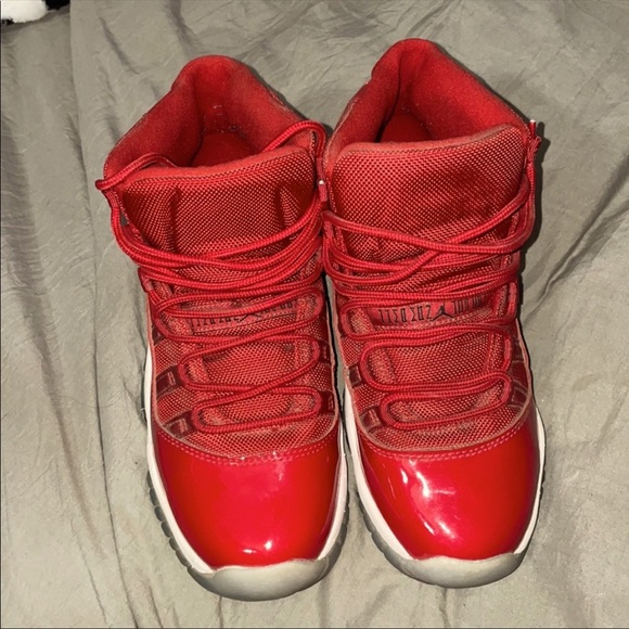 Win like 96 Jordan’s - Picture 2 of 4